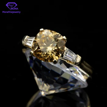 Piața Norocos 6mm18K Aur 4 Dinți pernite Moissanite Diamant Cu Fantezie Galben Inele Pentru Femei